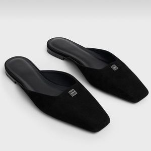 New 
Totême Black Flat Mules Clogs Sz 10 logo suede leather slip on square toe